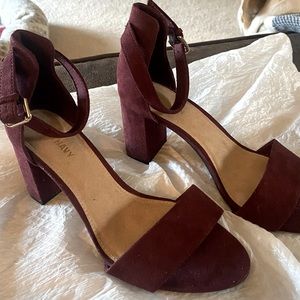 Old Navy Maroon Heels, Sz 7.5